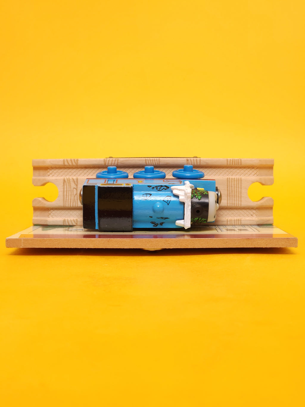 Thomas Comes To Breakfast - Limited Edition #3,666 / 7,000 – Thomas & Friends: Wooden Railway