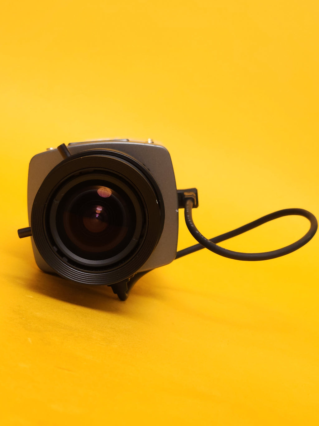 Sony SSC-E413P – Colour CCTV Video Camera