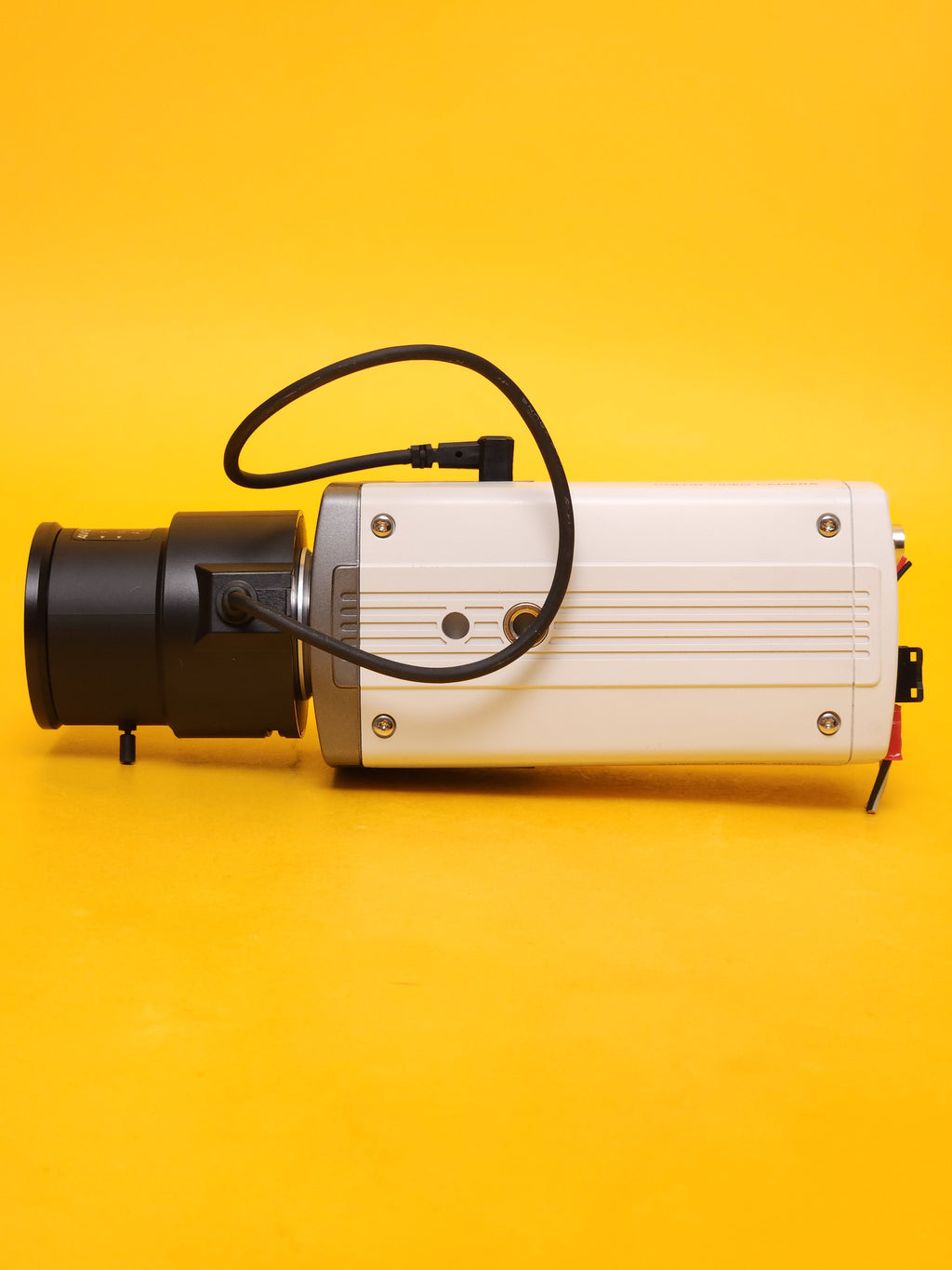 Sony SSC-E413P – Colour CCTV Video Camera